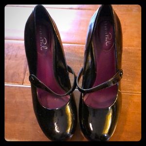 Studio Paola patent high heels